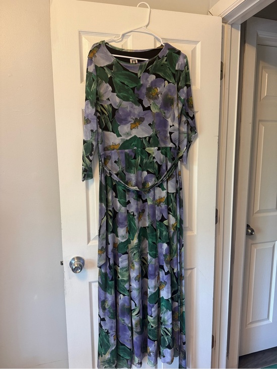 Anne Klein Dresses & Skirts - Anne Klein Floral Maxi Dress in Lavender and Green